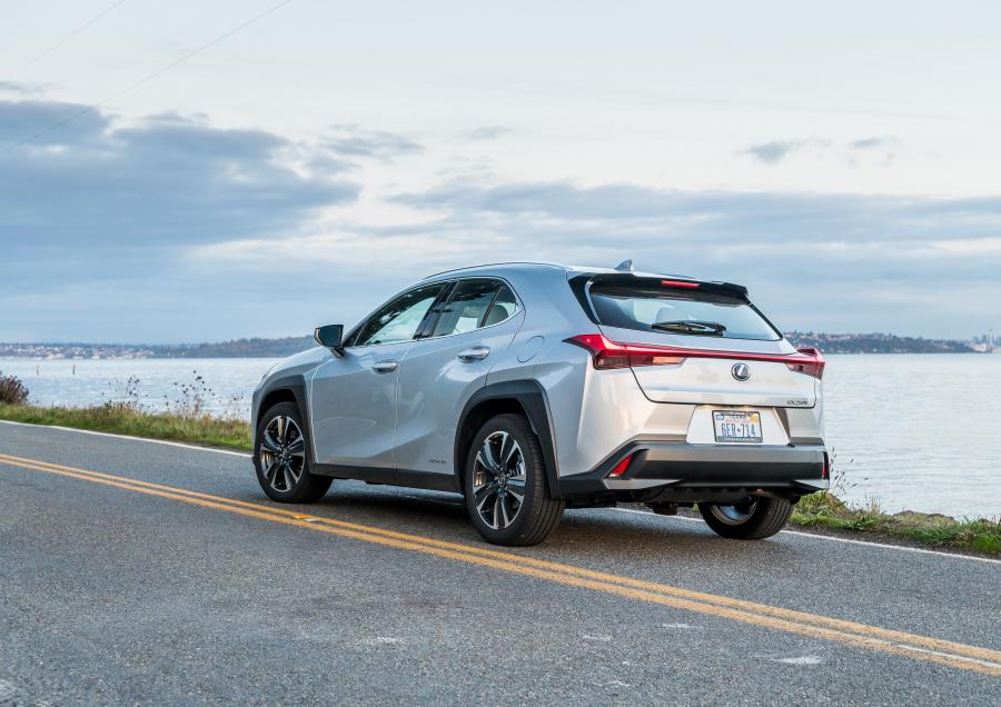   Lexus UX250h 2018 года  (NA) (фото 40 из 40)